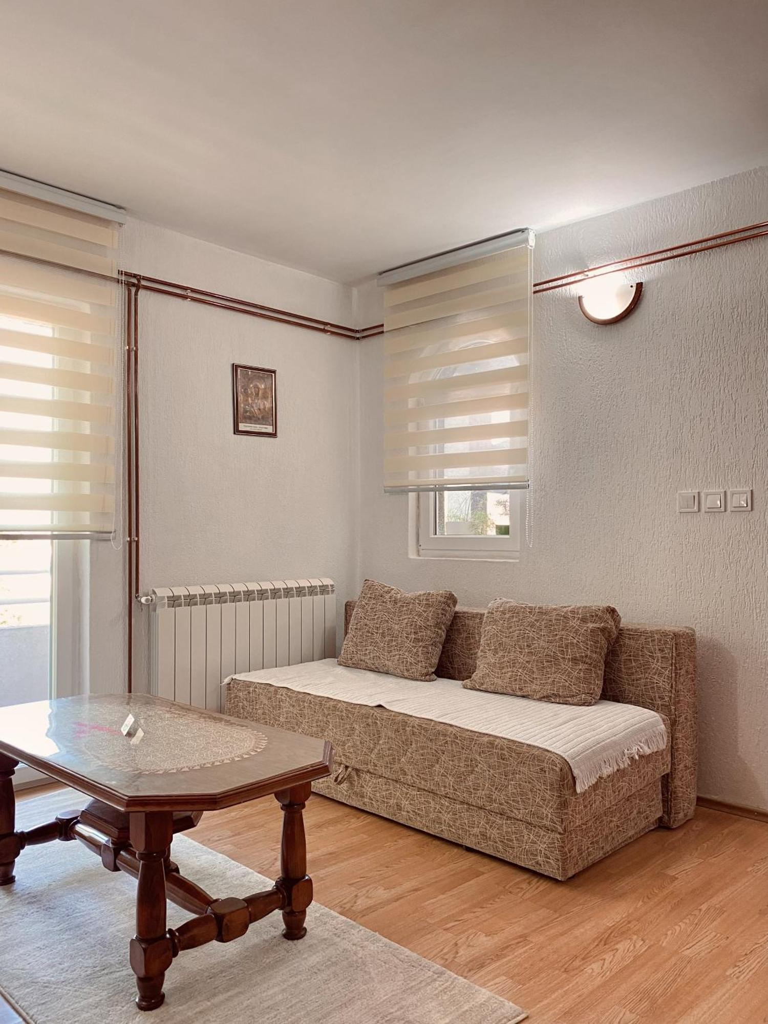Apartman Konatar Цетине Екстериор снимка