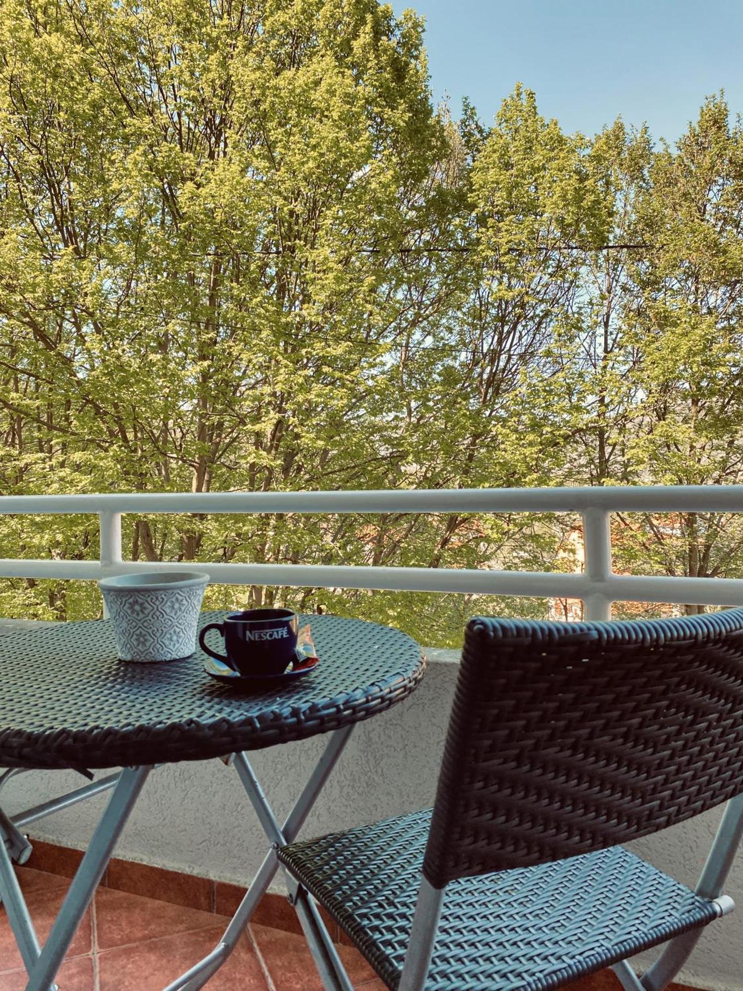 Apartman Konatar Цетине Екстериор снимка